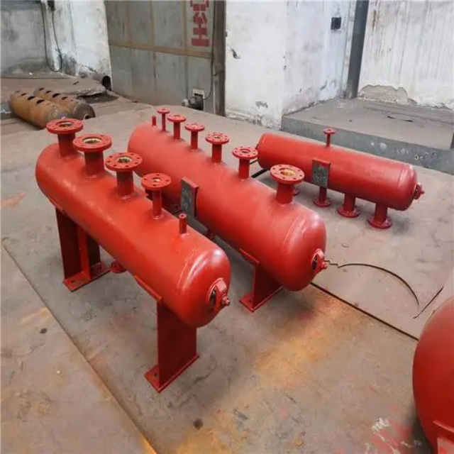 无极分集水器安装高度